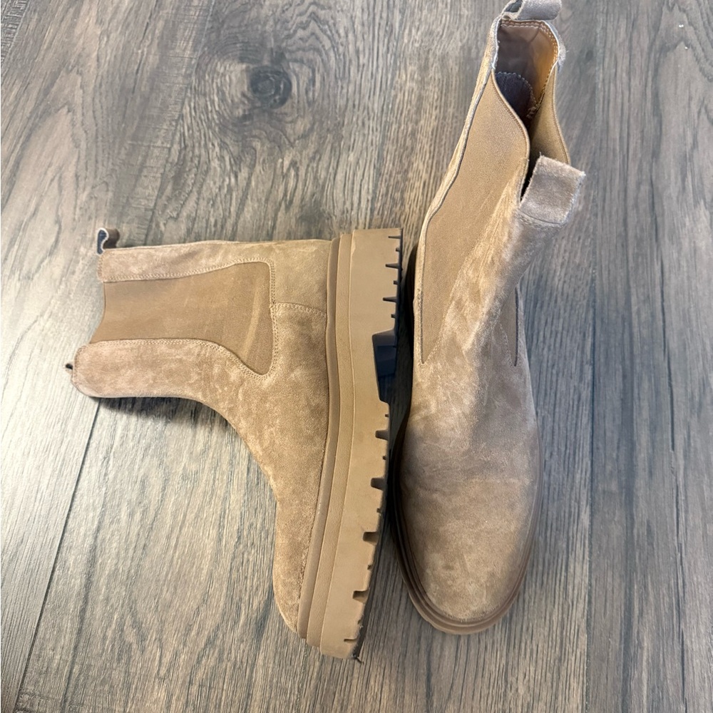 Zara Beige Suede Ankle Boots